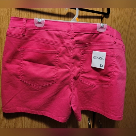 NWOT ZENANA 3X HIGH RISE HOT PINK SHORTS - Picture 3 of 3